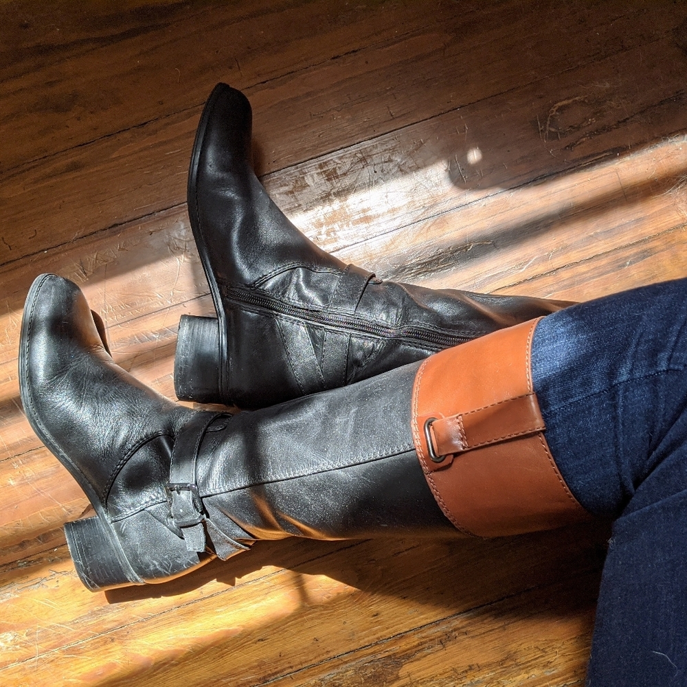 Bandolino riding style black and tan boot